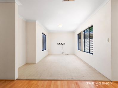 2/104 Station Street, East Cannington WA 6107