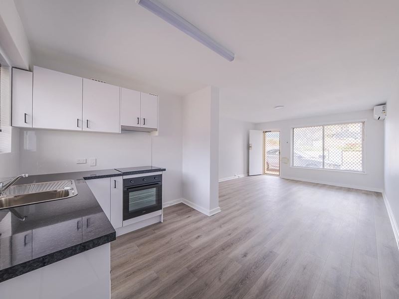 4/141 Augustus Street, Geraldton WA 6530