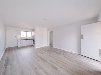 4/141 Augustus Street, Geraldton WA 6530