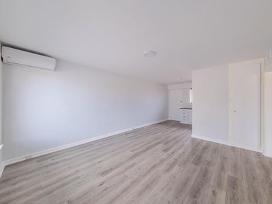 4/141 Augustus Street, Geraldton WA 6530