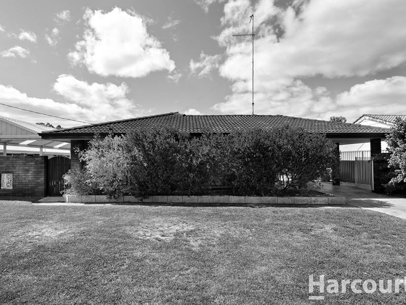 17 Clytie Road, Silver Sands WA 6210