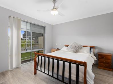 21 Carnation Street, Canning Vale WA 6155