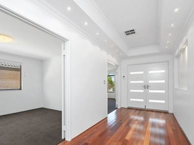 14 Masthead Close, Jindalee WA 6036