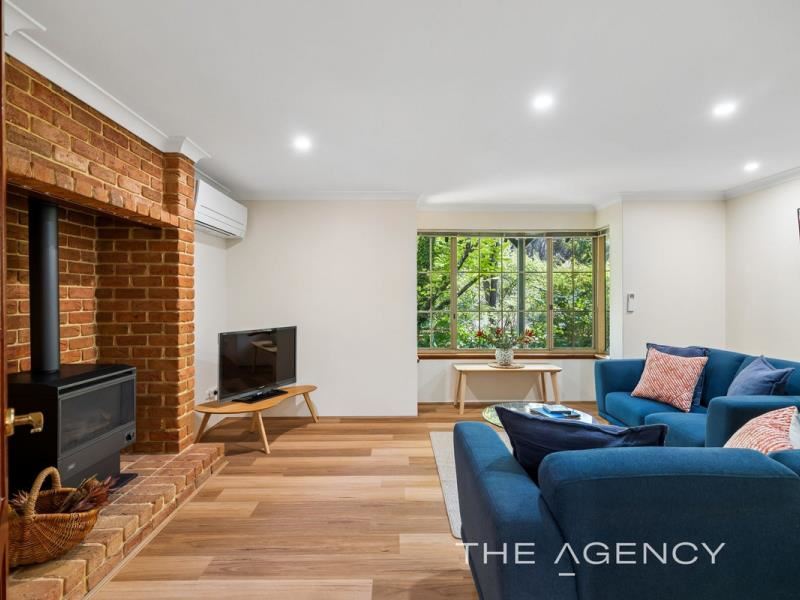 2 Hartung Street, Mundaring WA 6073