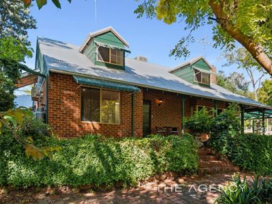 2 Hartung Street, Mundaring WA 6073