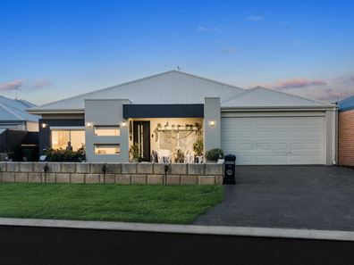 11 Peridot Parkway, Byford WA 6122