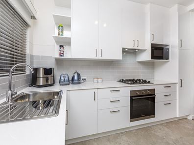 1/57 Park Street, Como WA 6152