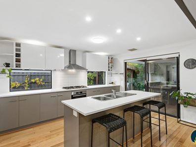 7 Geographe Loop, Ellenbrook WA 6069
