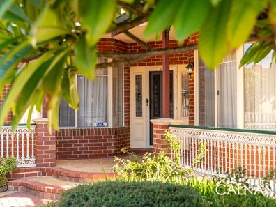 15 Smokewood Place, Leeming WA 6149