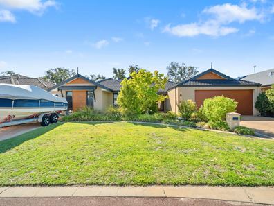 18 Placid Bend, South Yunderup WA 6208