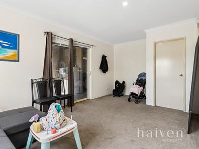 1/4 Walter Street, Gosnells WA 6110