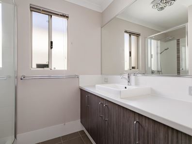 15 Bloomsbury Way, Harrisdale WA 6112