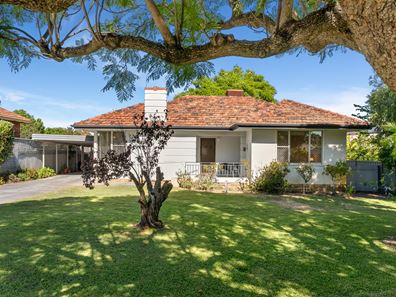 15 Kelsall Crescent, Manning WA 6152