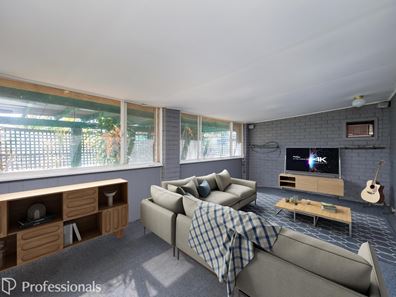 9 Bernley Drive, Viveash WA 6056