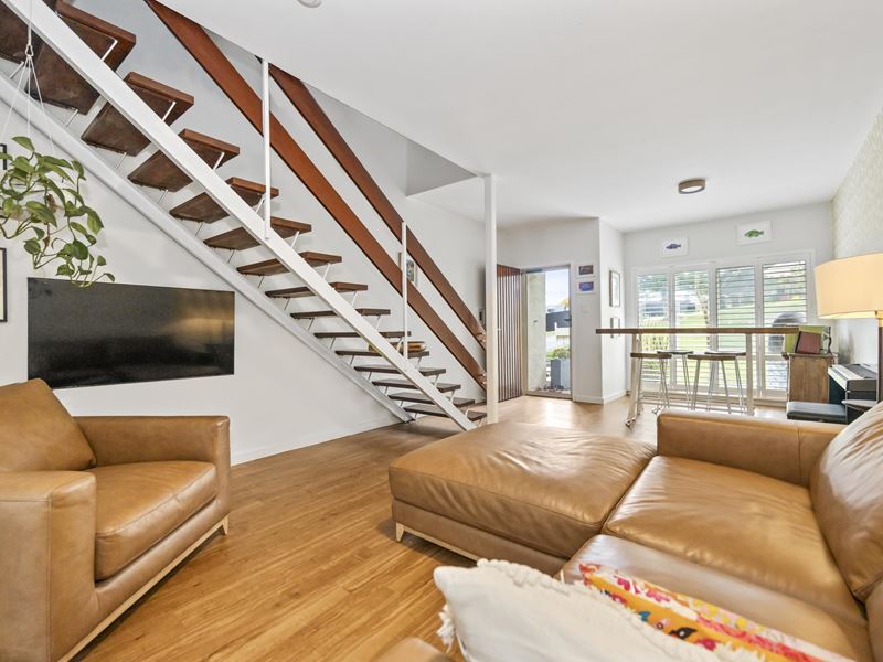8/5 Salvado Street, Cottesloe WA 6011