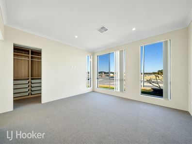 19 Dandenong Parade, Clarkson WA 6030