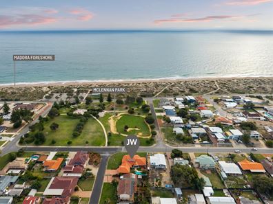 12 Assam Street, Madora Bay WA 6210