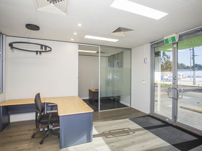 1/524 Abernethy Road, Kewdale WA 6105