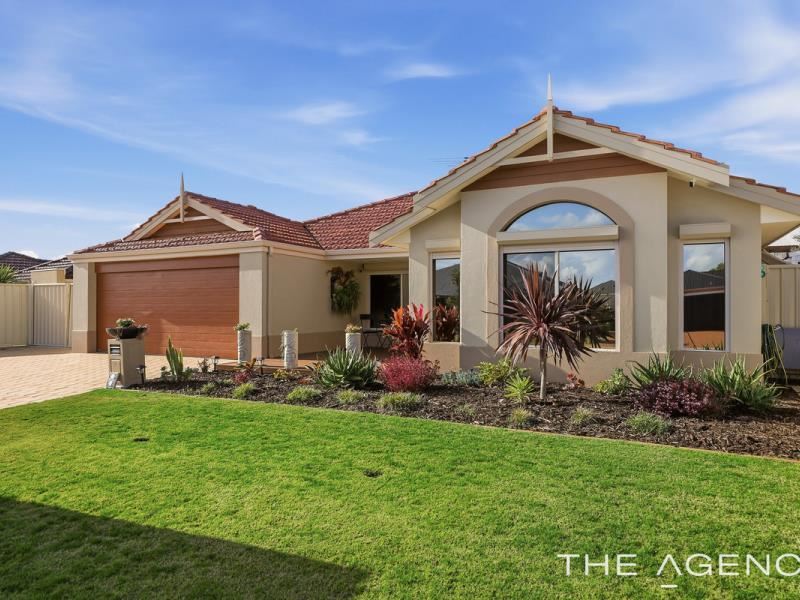 8 Benooka Grange, Lakelands WA 6180