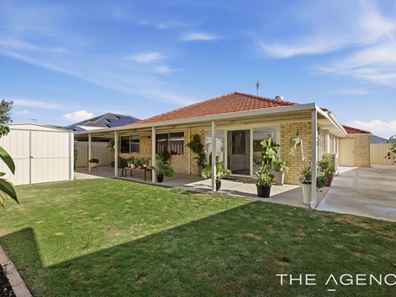 8 Benooka Grange, Lakelands WA 6180