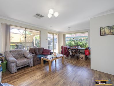10/16 Koongee Cross, High Wycombe WA 6057