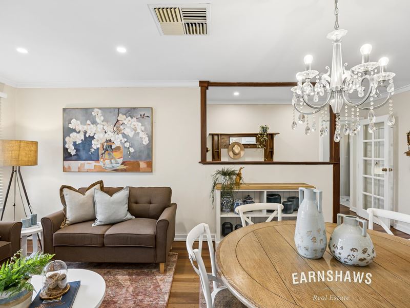 77 Hardey Road, Glen Forrest