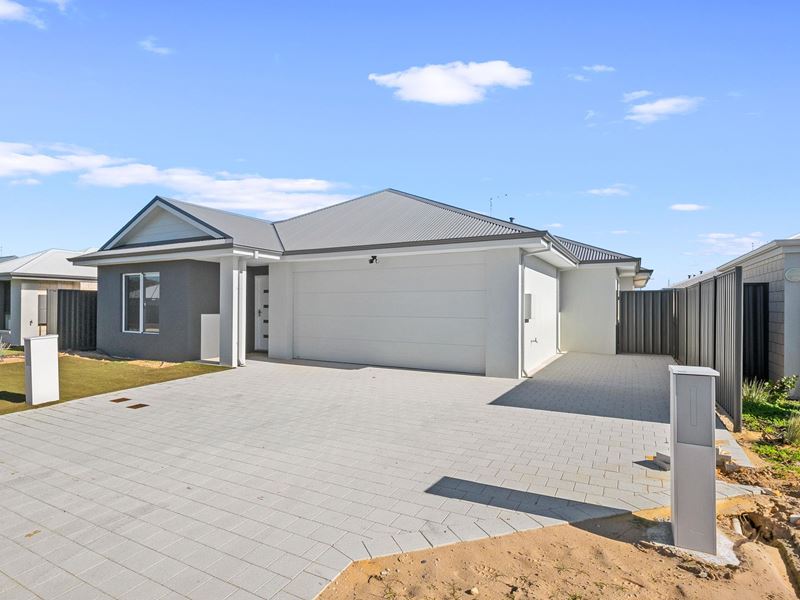 5a Capitola Way, Madora Bay WA 6210
