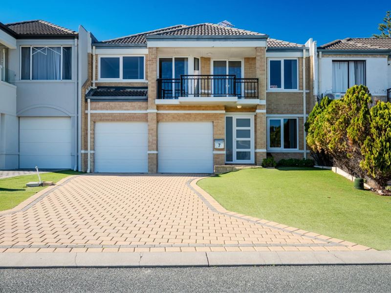 7 Long Beach Promenade, Mindarie