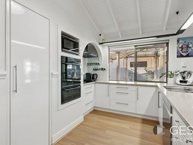 24 Bramwell Road, Noranda WA 6062