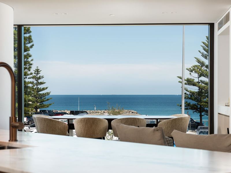 1/110 Marine Parade, Cottesloe