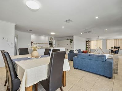 50 Litchfield Crescent, Carramar WA 6031