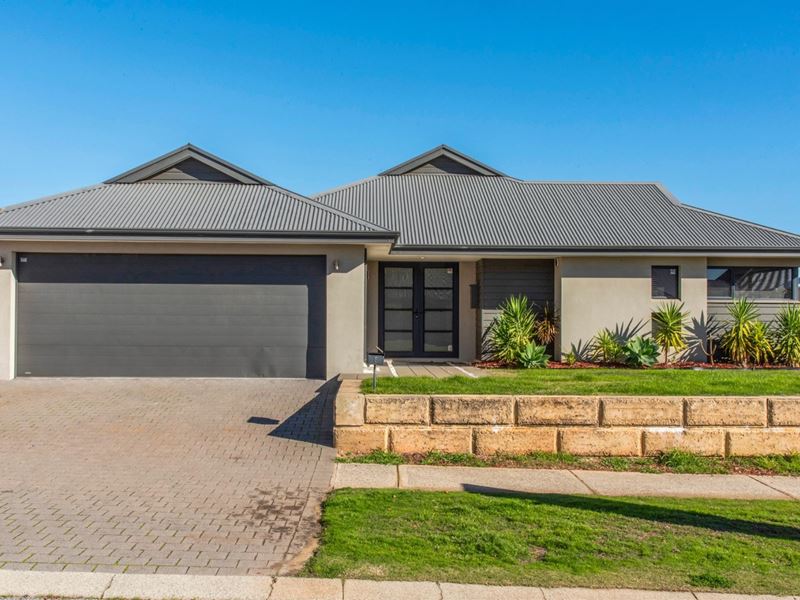 8 Nottely Crescent, Secret Harbour