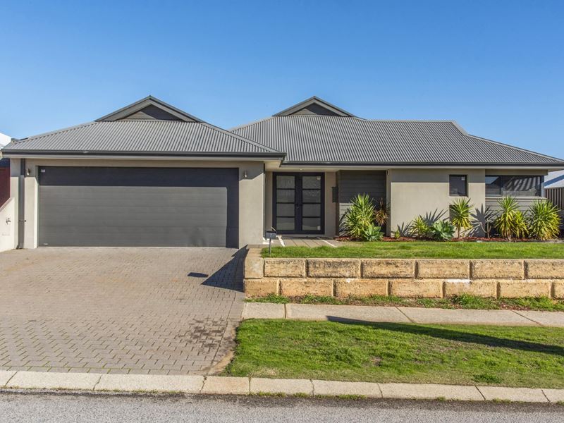 8 Nottely Crescent, Secret Harbour WA 6173