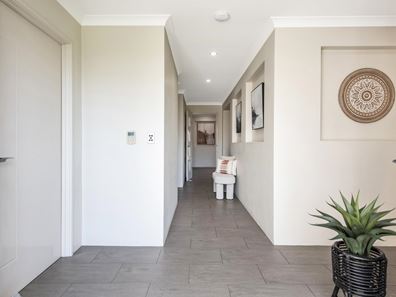 8 Nottely Crescent, Secret Harbour WA 6173