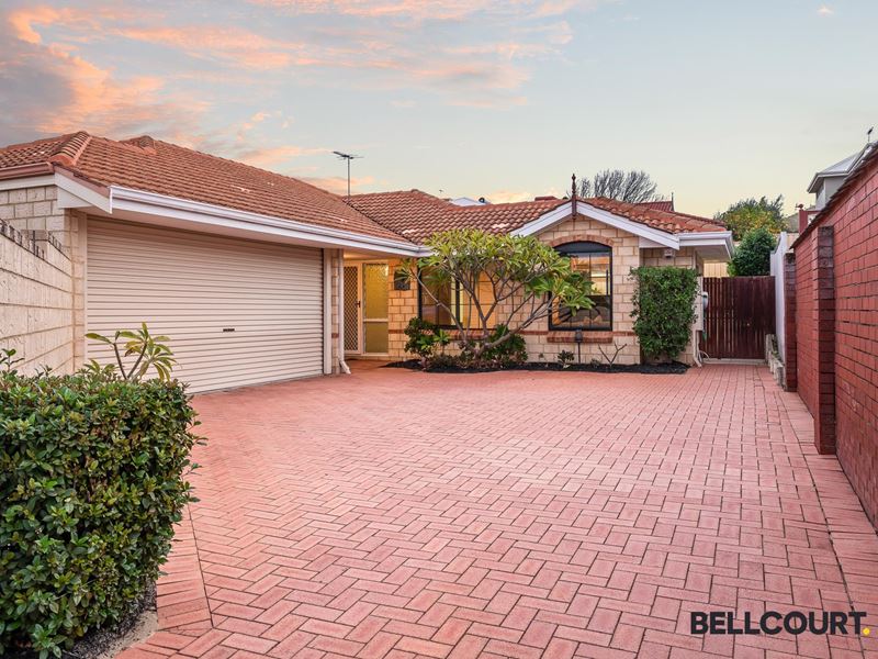 2/63 Clydesdale  Street, Como WA 6152
