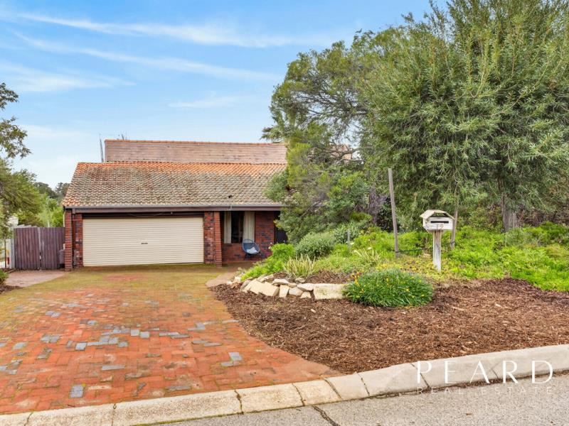 19 Luccombe Way, Karrinyup