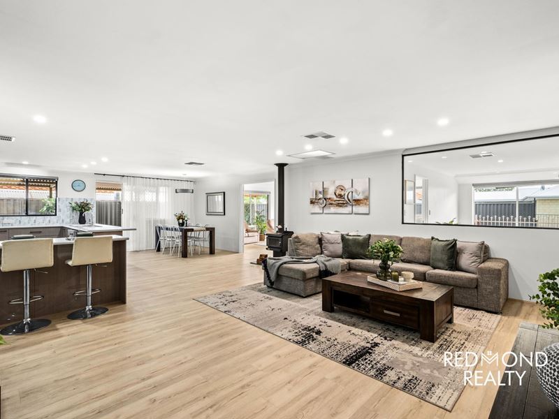 27 Whyalla Chase, Tapping