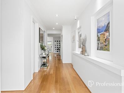 1 Braddon Way, Millbridge WA 6232