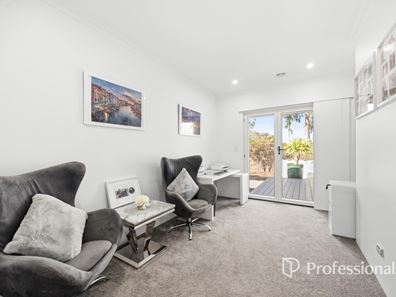 1 Braddon Way, Millbridge WA 6232