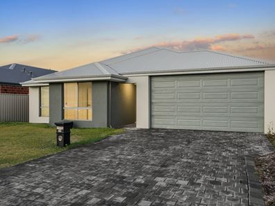 26 Grafton Way, Hilbert WA 6112