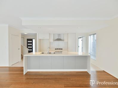 14/18 Deanmore Bend, Hammond Park WA 6164