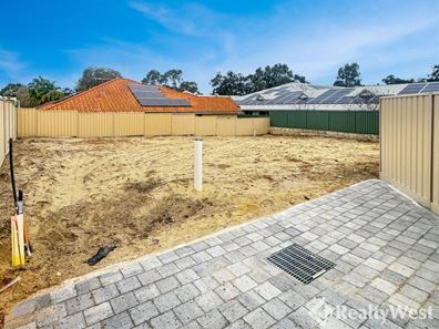 8A Drummond Street, Redcliffe WA 6104