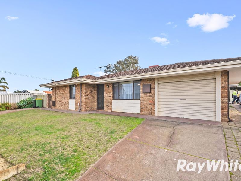 15A Blackthorne Crescent, South Lake WA 6164