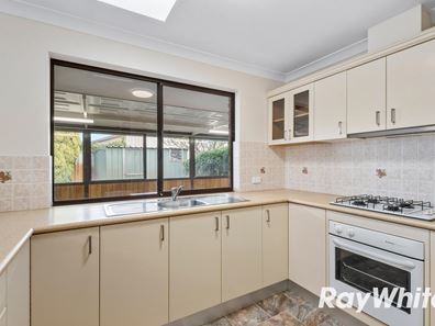 15A Blackthorne Crescent, South Lake WA 6164