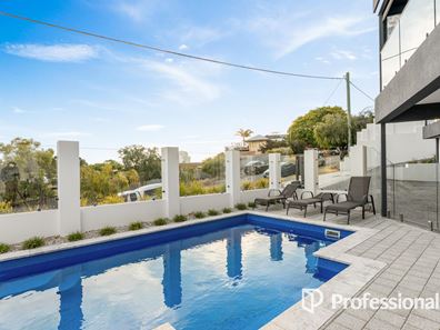 4/20 May Street, Scarborough WA 6019