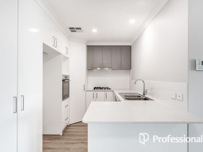4/20 May Street, Scarborough WA 6019