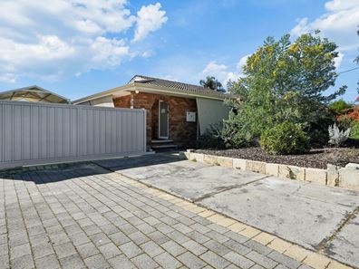 6 Carringal Place, Armadale WA 6112