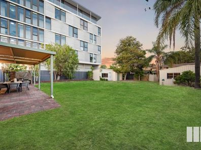 4 Edgecumbe Street, Como WA 6152