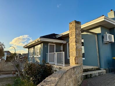 11 Kathleen Street, Trigg WA 6029