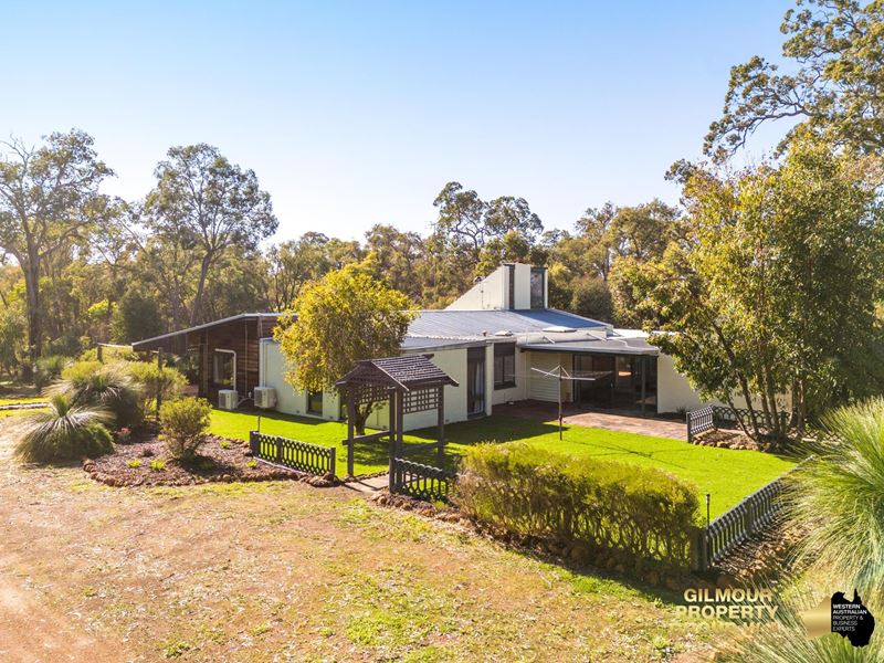 1395 Government Road, Wooroloo WA 6558